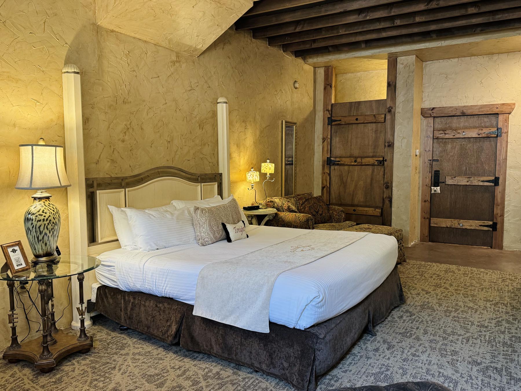room with one bed